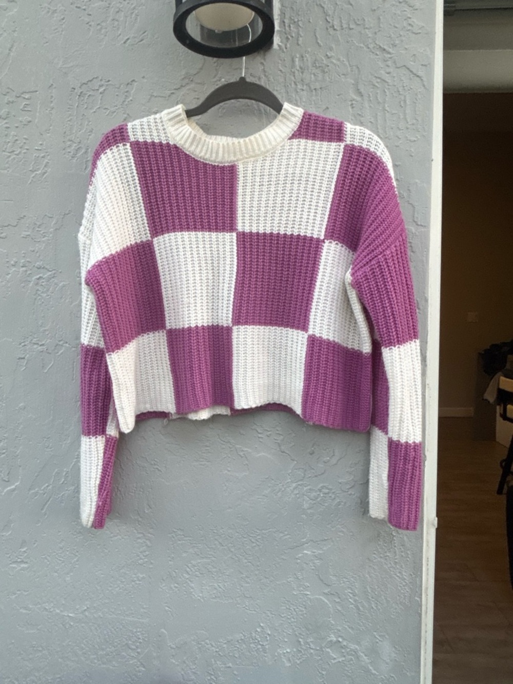 moon & madison Purple and White Checkerboard Cropped Crew Sweater